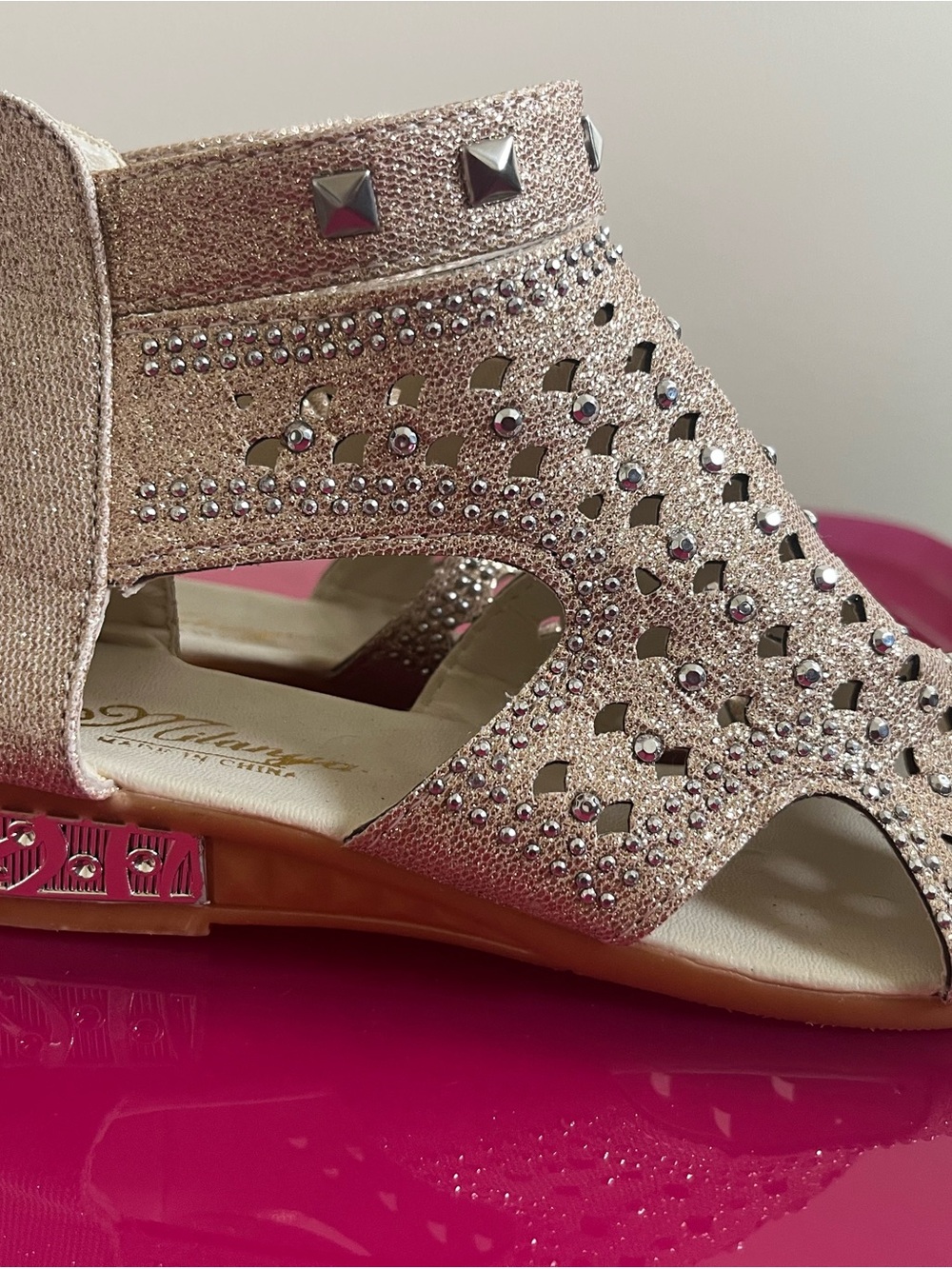 Women's Embellished Metallic Cutout Sandals - Rose Gold
